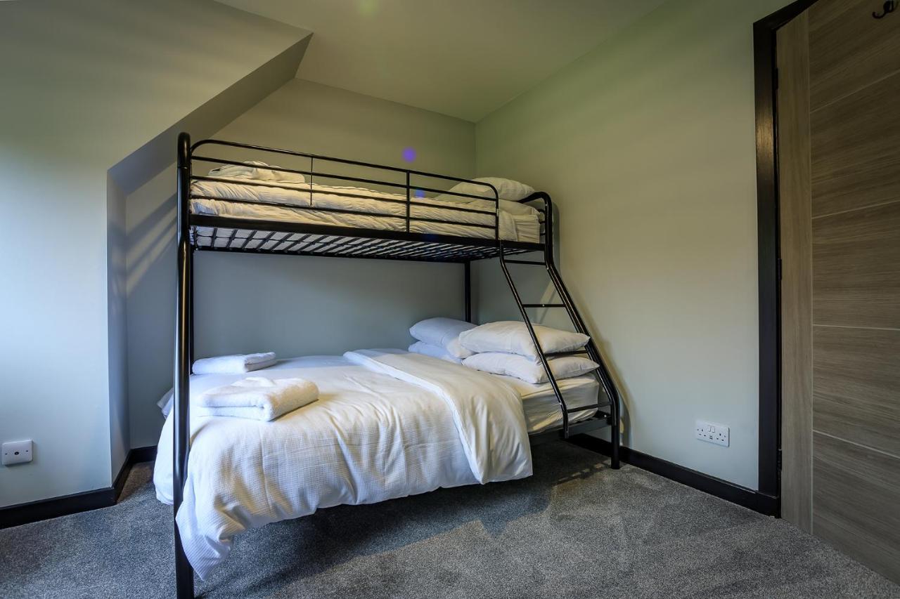 Holiday home Big Groups-hot Tub-fire Pit-pergola-huge Garden-spacious-dog Friendly *