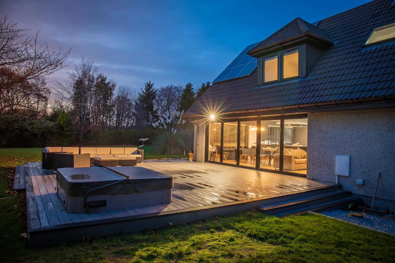 Holiday home Big Groups-hot Tub-fire Pit-pergola-huge Garden-spacious-dog Friendly *